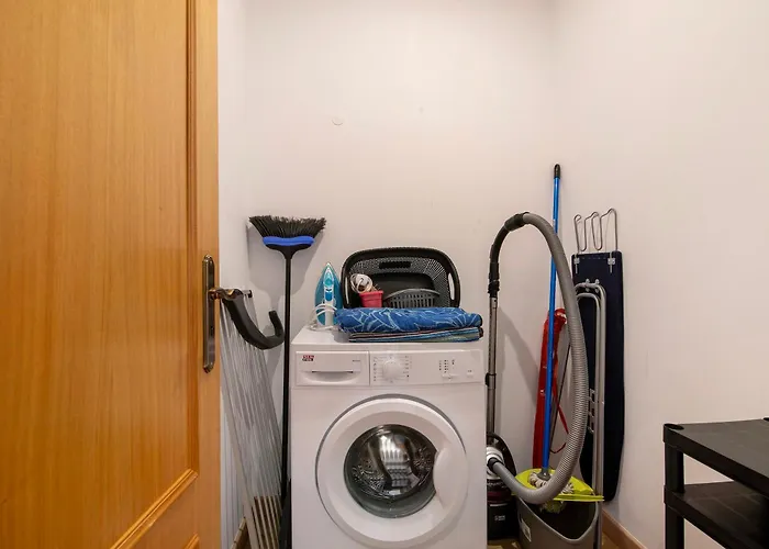 Cosy With Pool 2 Apartament *