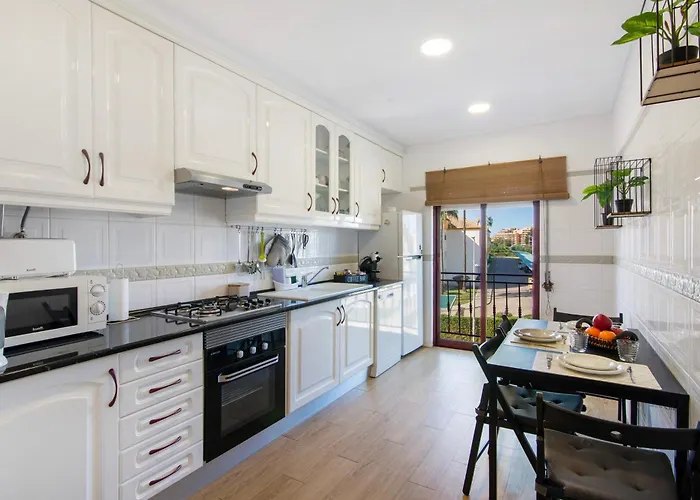 Apartament Cosy With Pool 2