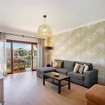 Cosy With Pool 2 דירה *