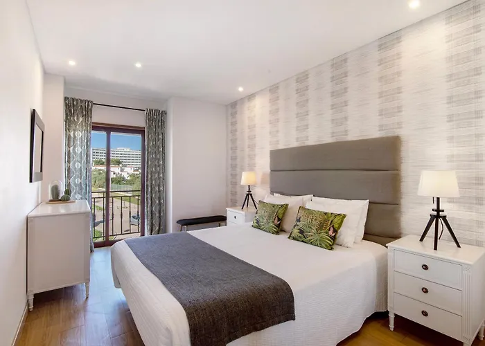 Διαμέρισμα Cosy With Pool 2 *